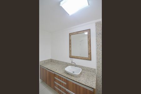 Casa para alugar com 180m², 3 quartos e 2 vagas Casa para alugar com 180m², 3 quartos e 2 vagasBanheiro da Suíte