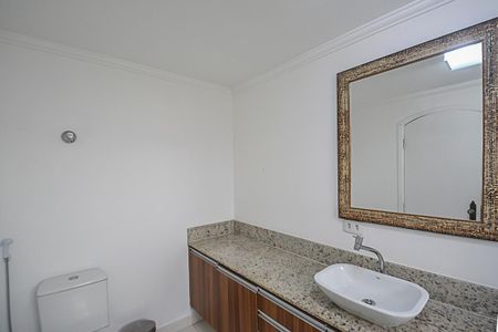 Casa para alugar com 180m², 3 quartos e 2 vagas Casa para alugar com 180m², 3 quartos e 2 vagasBanheiro da Suíte