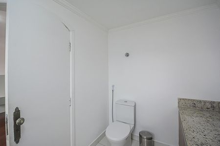 Casa para alugar com 180m², 3 quartos e 2 vagas Casa para alugar com 180m², 3 quartos e 2 vagasBanheiro da Suíte