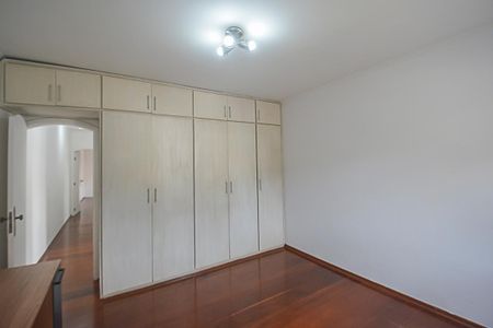 Casa para alugar com 180m², 3 quartos e 2 vagas Casa para alugar com 180m², 3 quartos e 2 vagasQuarto 2