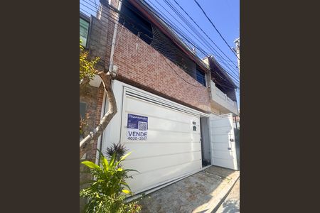 Casa à venda com 120m², 3 quartos e 1 vagaFachada