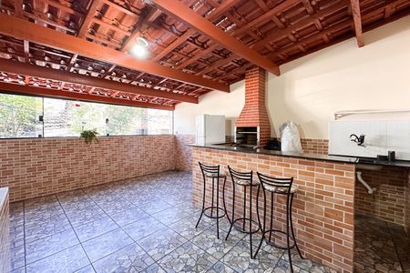 Casa à venda com 120m², 3 quartos e 1 vagaÁrea gourmet