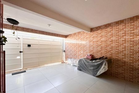 Casa à venda com 120m², 3 quartos e 1 vagaGaragem