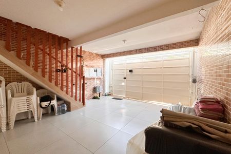 Casa à venda com 120m², 3 quartos e 1 vagaGaragem