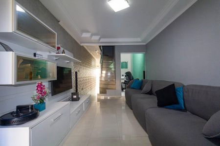 Sala de casa à venda com 3 quartos, 201m² em Cidade Patriarca, São Paulo