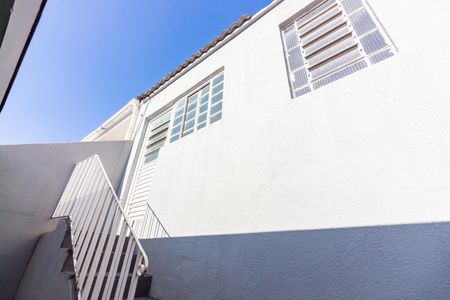 Casa à venda com 155m², 2 quartos e 2 vagas Casa à venda com 155m², 2 quartos e 2 vagasQuintal