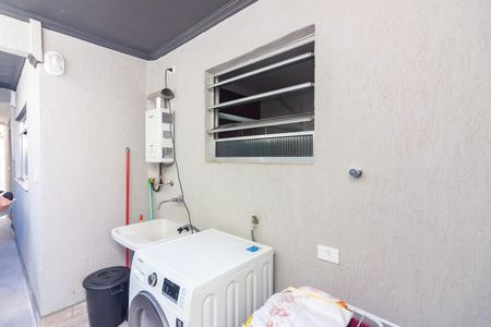 Casa à venda com 155m², 2 quartos e 2 vagas Casa à venda com 155m², 2 quartos e 2 vagasLavanderia