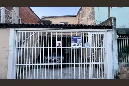 Casa para alugar com 237m², 3 quartos e 1 vaga Casa para alugar com 237m², 3 quartos e 1 vagaPlaca instalada na fachada do imóvel