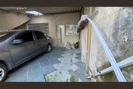 Casa para alugar com 237m², 3 quartos e 1 vaga Casa para alugar com 237m², 3 quartos e 1 vagaGaragem