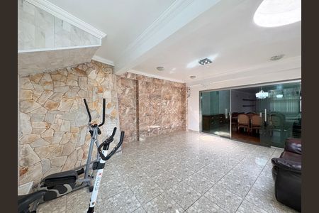 Casa para alugar com 250m², 3 quartos e 4 vagas Casa para alugar com 250m², 3 quartos e 4 vagasSala externa