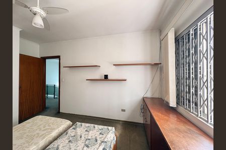 Casa para alugar com 250m², 3 quartos e 4 vagas Casa para alugar com 250m², 3 quartos e 4 vagasQuarto 1