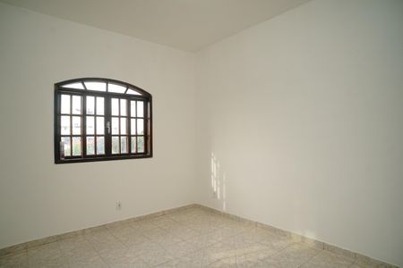 Casa para alugar com 100m², 2 quartos e 2 vagas Casa para alugar com 100m², 2 quartos e 2 vagasQuarto 1