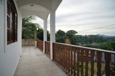 Casa para alugar com 100m², 2 quartos e 2 vagas Casa para alugar com 100m², 2 quartos e 2 vagasVaranda