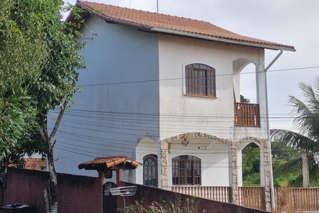 Casa para alugar com 100m², 2 quartos e 2 vagas Casa para alugar com 100m², 2 quartos e 2 vagasFachada