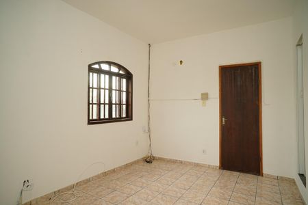 Casa para alugar com 100m², 2 quartos e 2 vagas Casa para alugar com 100m², 2 quartos e 2 vagasQuarto 2