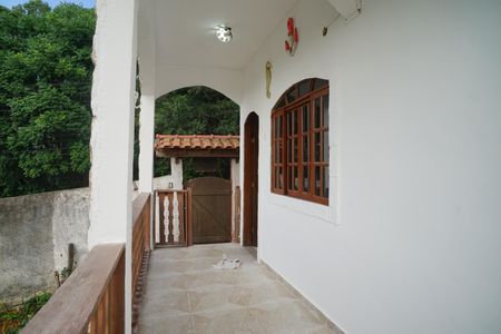Casa para alugar com 100m², 2 quartos e 2 vagas Casa para alugar com 100m², 2 quartos e 2 vagasVaranda