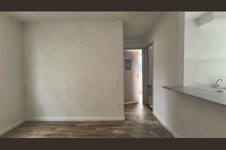 Sala de apartamento para alugar com 2 quartos, 44m² em Recreio dos Bandeirantes, Rio de Janeiro