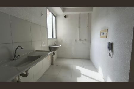 Apartamento para alugar com 44m², 2 quartos e 1 vaga Apartamento para alugar com 44m², 2 quartos e 1 vagaCozinha e Área de Serviço
