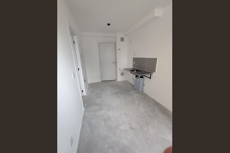 Sala/Cozinha de apartamento à venda com 1 quarto, 24m² em Barra Funda, São Paulo