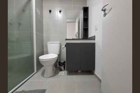 Banheiro  de apartamento para alugar com 1 quarto, 27m² em Centro, Rio de Janeiro