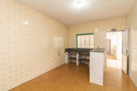Casa para alugar com 240m², 3 quartos e 6 vagas Casa para alugar com 240m², 3 quartos e 6 vagasCozinha