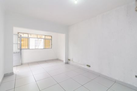Casa para alugar com 240m², 3 quartos e 6 vagas Casa para alugar com 240m², 3 quartos e 6 vagasSala