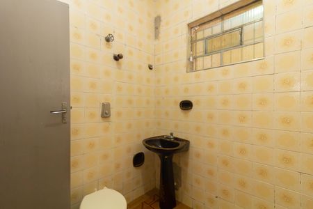 Casa para alugar com 240m², 3 quartos e 6 vagas Casa para alugar com 240m², 3 quartos e 6 vagasBanheiro