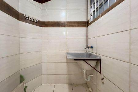 Casa para alugar com 120m², 2 quartos e 1 vaga