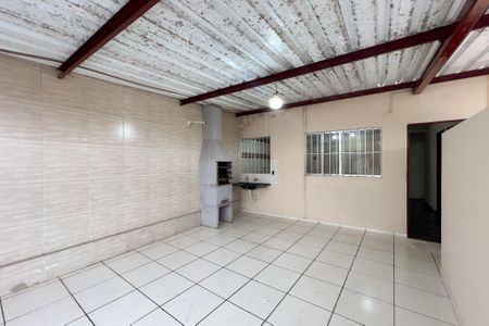 Casa para alugar com 120m², 2 quartos e 1 vaga