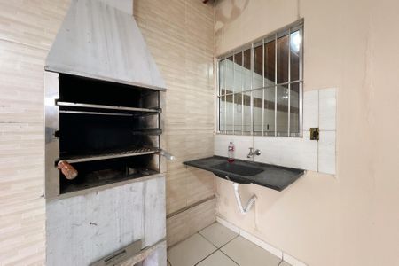 Casa para alugar com 120m², 2 quartos e 1 vaga