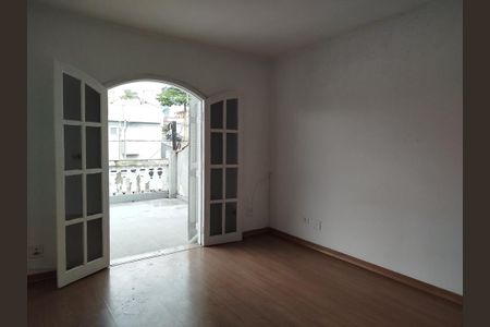 Casa para alugar com 170m², 3 quartos e 1 vaga Casa para alugar com 170m², 3 quartos e 1 vagaQuarto 3 - suíte