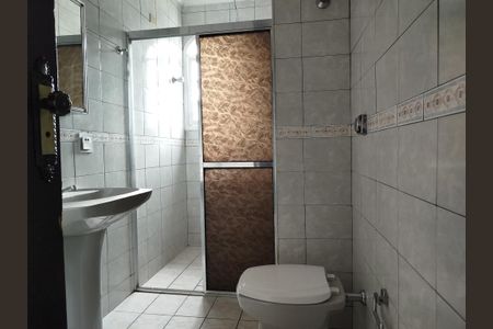 Casa para alugar com 170m², 3 quartos e 1 vaga Casa para alugar com 170m², 3 quartos e 1 vagaBanheiro 2
