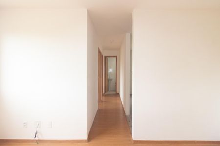 Sala de apartamento para alugar com 2 quartos, 40m² em Guaratiba, Rio de Janeiro