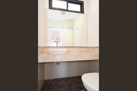 Lavabo de casa para alugar com 3 quartos, 230m² em Parque Monte Alegre, Taboão da Serra