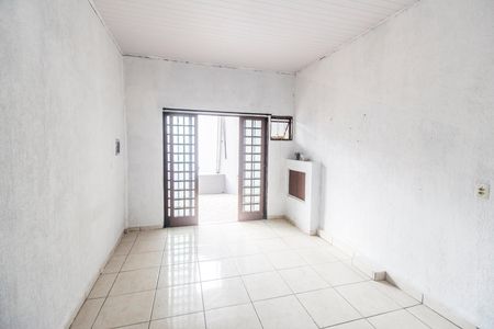 Casa para alugar com 70m², 2 quartos e 1 vaga Casa para alugar com 70m², 2 quartos e 1 vagaSala