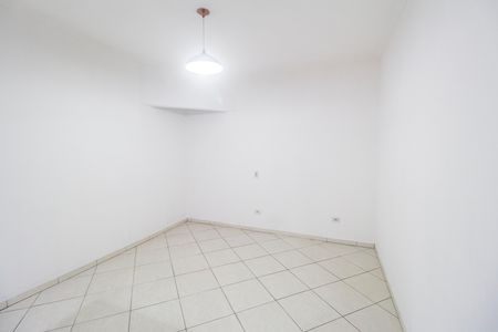 Casa para alugar com 70m², 2 quartos e 1 vaga Casa para alugar com 70m², 2 quartos e 1 vagaSala