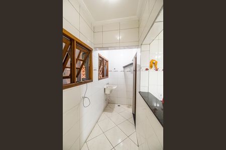 Casa para alugar com 70m², 2 quartos e 1 vaga Casa para alugar com 70m², 2 quartos e 1 vagaCorredor