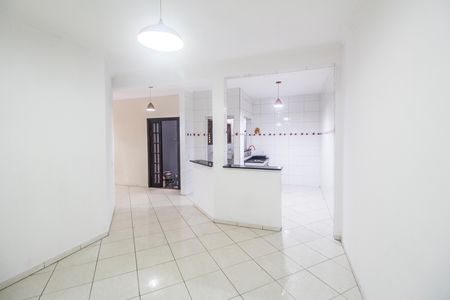 Sala de casa para alugar com 2 quartos, 70m² em Conj. Hab. Pres. Castelo Branco, Carapicuíba