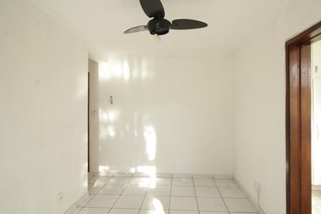 Apartamento para alugar com 50m², 2 quartos e 1 vaga Apartamento para alugar com 50m², 2 quartos e 1 vagaSala
