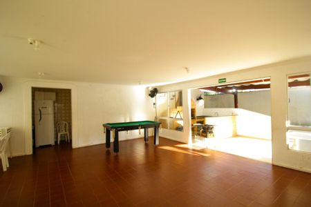 Apartamento para alugar com 50m², 2 quartos e 1 vaga Apartamento para alugar com 50m², 2 quartos e 1 vagaSalão de jogos