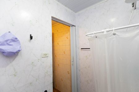 Casa à venda com 195m², 2 quartos e 1 vaga Casa à venda com 195m², 2 quartos e 1 vagaBanheiro