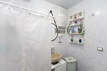 Casa à venda com 195m², 2 quartos e 1 vaga Casa à venda com 195m², 2 quartos e 1 vagaBanheiro