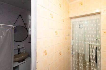 Casa à venda com 195m², 2 quartos e 1 vaga Casa à venda com 195m², 2 quartos e 1 vagaCorredor
