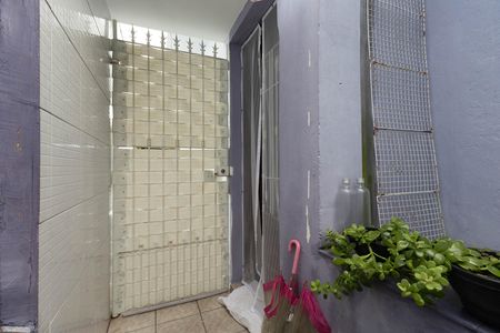 Casa à venda com 195m², 2 quartos e 1 vaga Casa à venda com 195m², 2 quartos e 1 vagaQuintal
