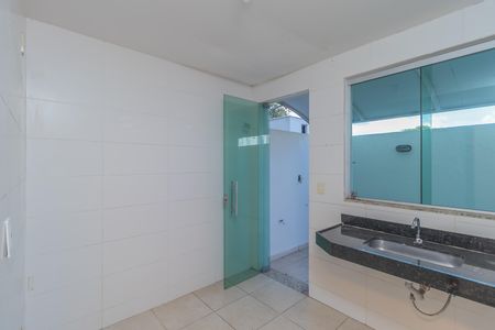 Apartamento à venda com 2 quartos, 72m² em Cabral, Contagem