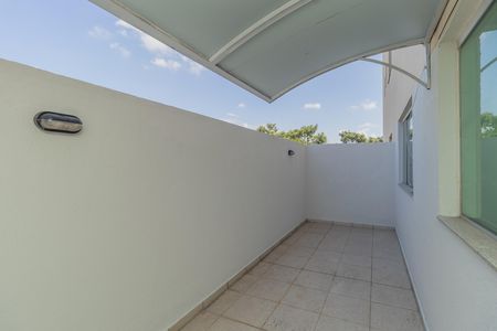 Apartamento à venda com 72m², 2 quartos e 1 vaga