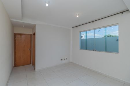 Apartamento à venda com 2 quartos, 72m² em Cabral, Contagem