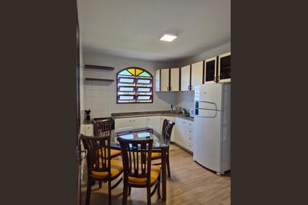 Cozinha de apartamento para alugar com 1 quarto, 50m² em Sertão do Maruim, São José