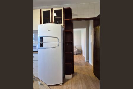 Cozinha de apartamento para alugar com 1 quarto, 50m² em Sertão do Maruim, São José