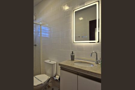 Banheiro de apartamento para alugar com 1 quarto, 50m² em Sertão do Maruim, São José